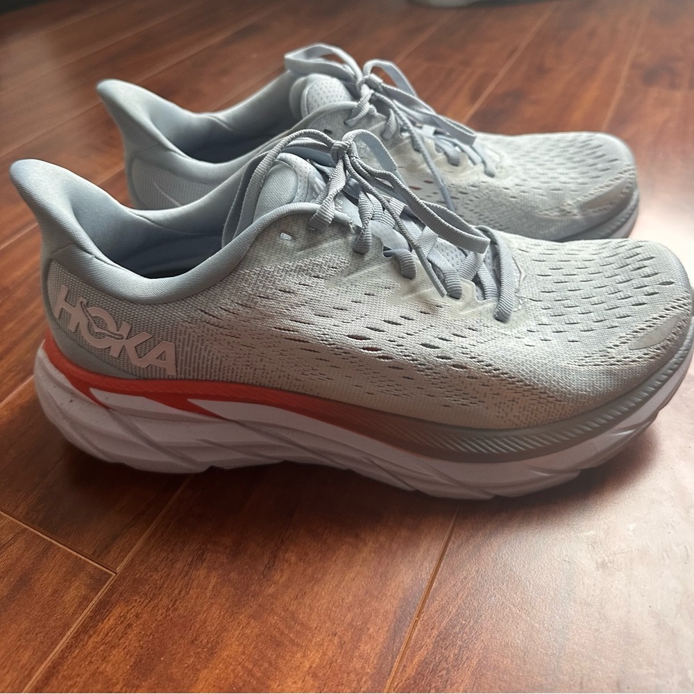 Hoka Clifton 8 Women’s running shoe!
